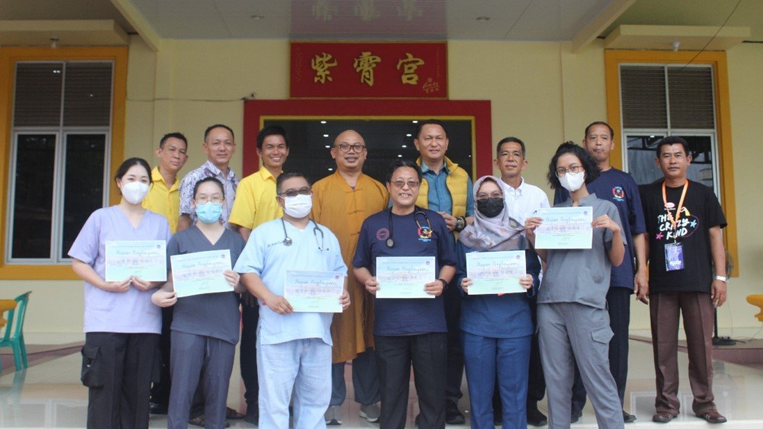 Sekolah Tinggi Agama Buddha Maha Prajna mengadakan bakti sosial dan Youth Buddhis Camp di Kepulauan Bangka Belitung.